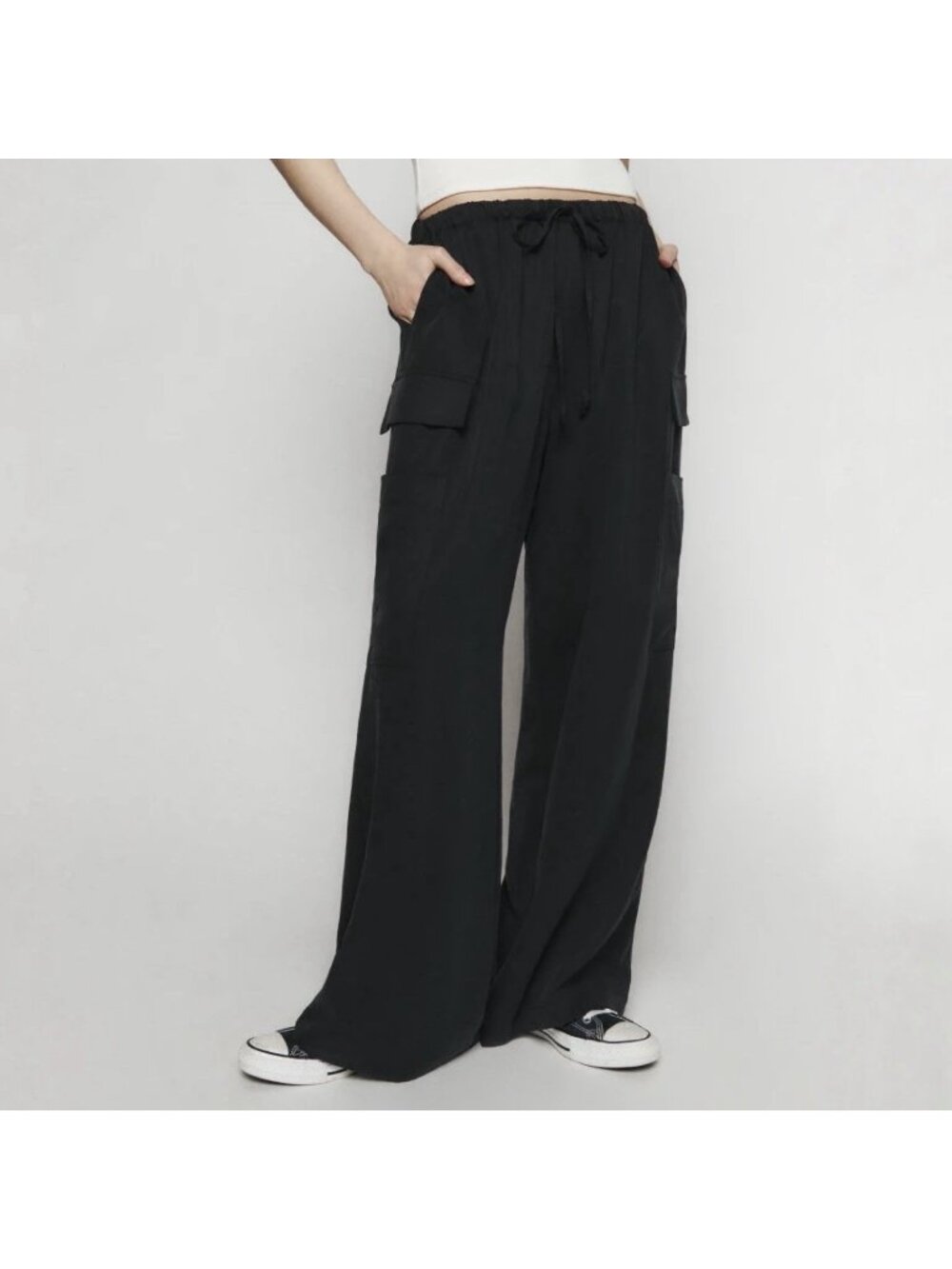 Reformation Ethan Black Wide Leg Cargo Pants Relaxed Pull-On Women’s Size Small
